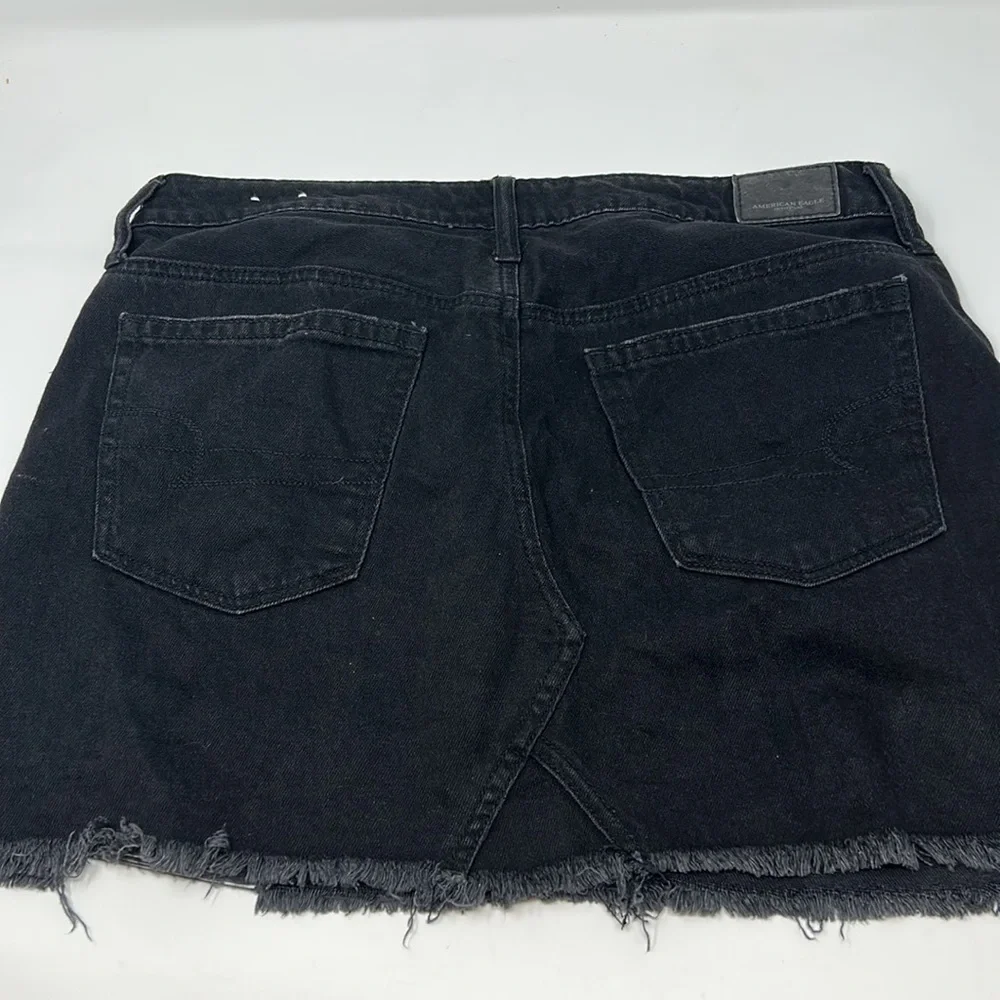 American Eagle Black Distressed High Waisted Raw Hem Skirt Size 8 - Picture 7 of 10